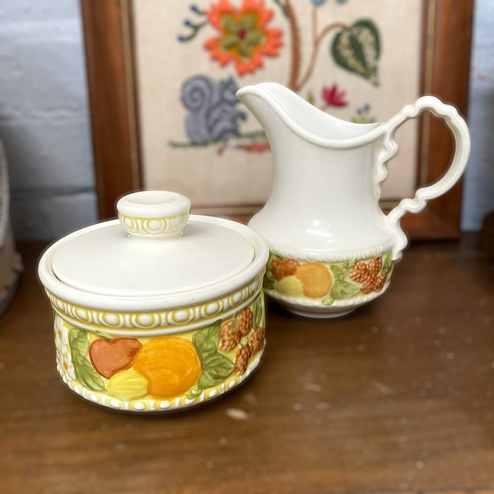 Vintage 60s 70s Metlox Della Robbia cream and sugar set pitcher and bowl
